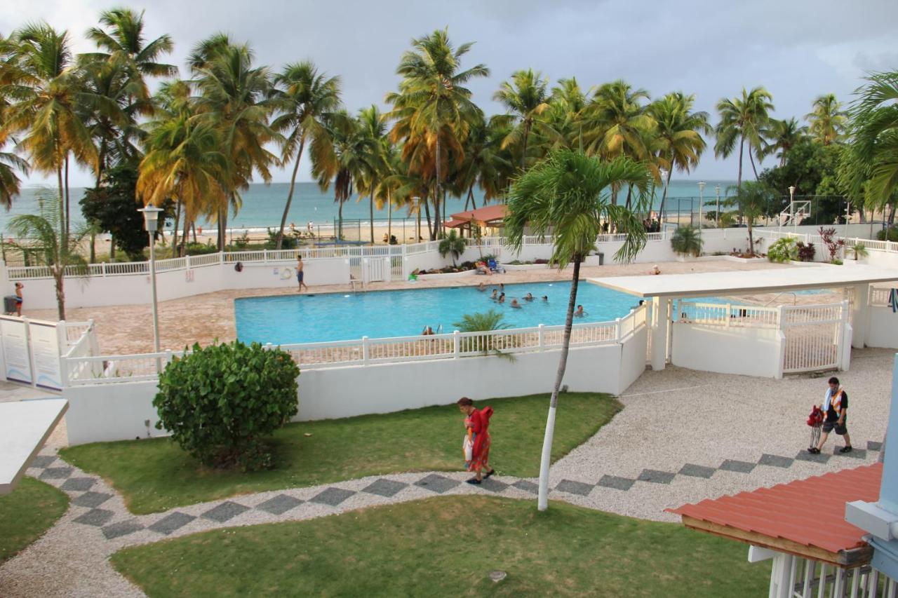 Hobie Oceanfront Apartment At Isla Verde San Juan Exteriör bild