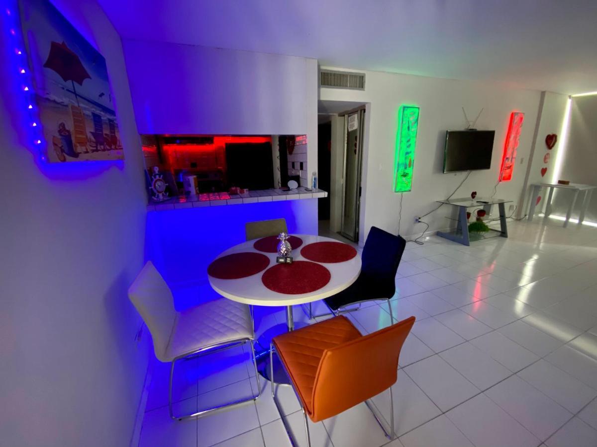 Hobie Oceanfront Apartment At Isla Verde San Juan Exteriör bild