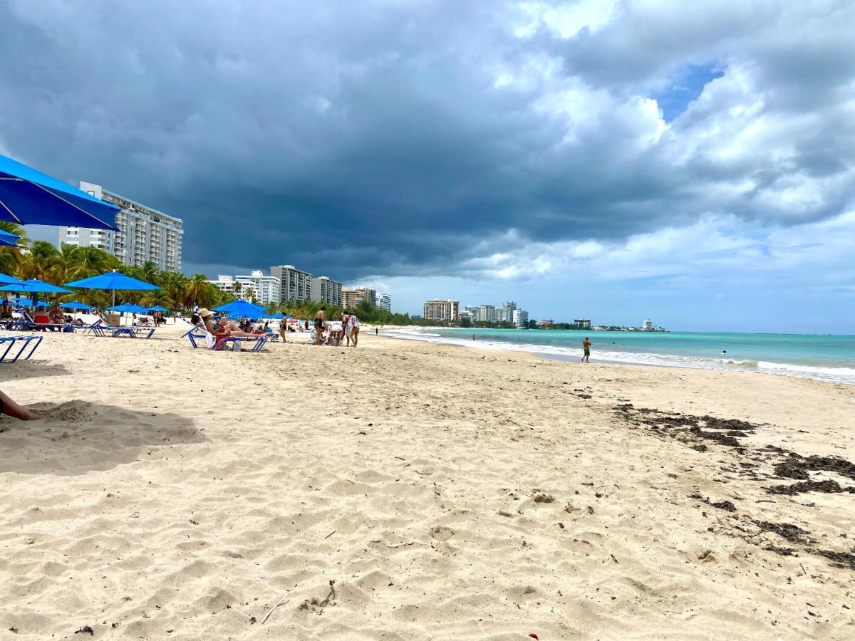 Hobie Oceanfront Apartment At Isla Verde San Juan Exteriör bild