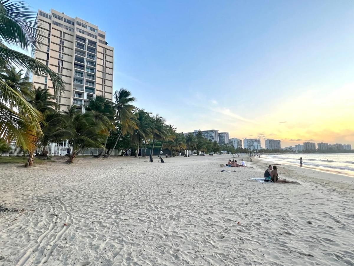 Hobie Oceanfront Apartment At Isla Verde San Juan Exteriör bild