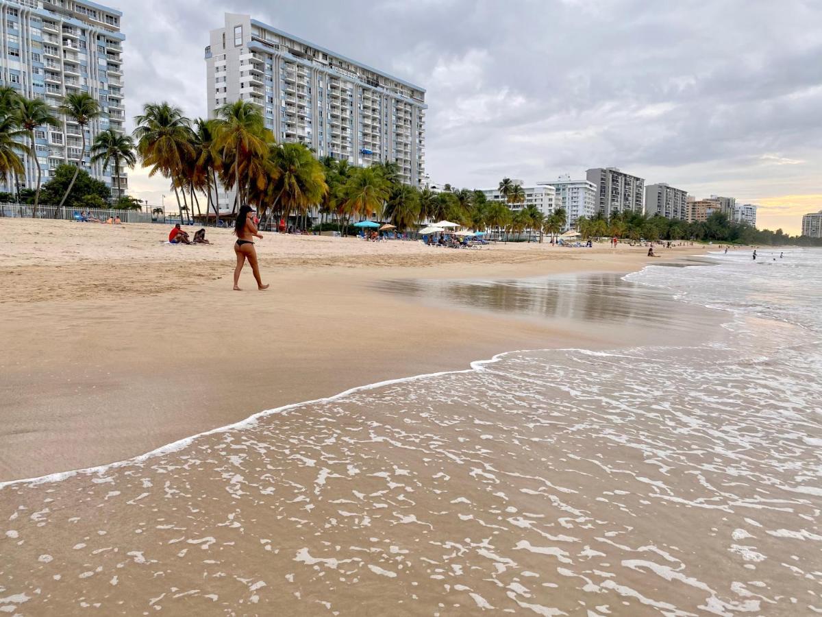 Hobie Oceanfront Apartment At Isla Verde San Juan Exteriör bild