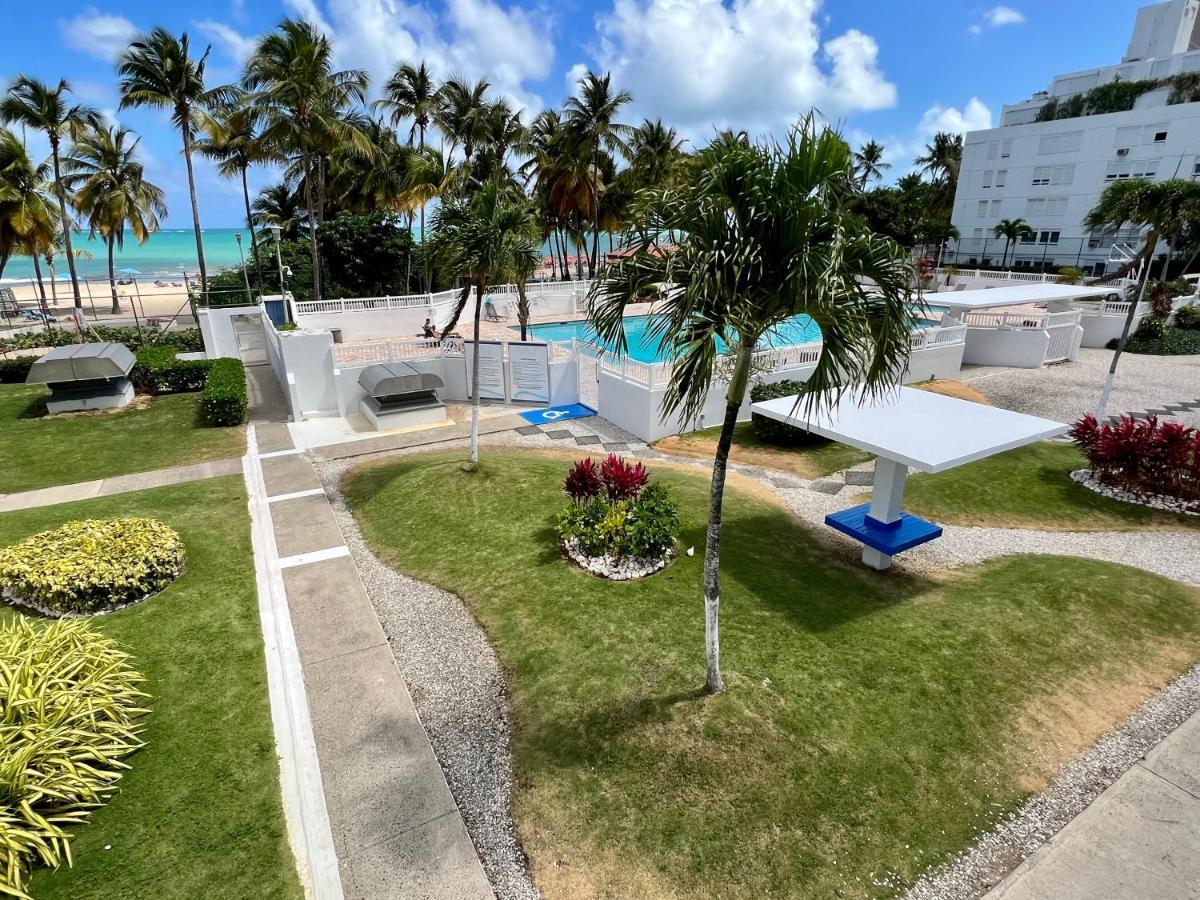 Hobie Oceanfront Apartment At Isla Verde San Juan Exteriör bild