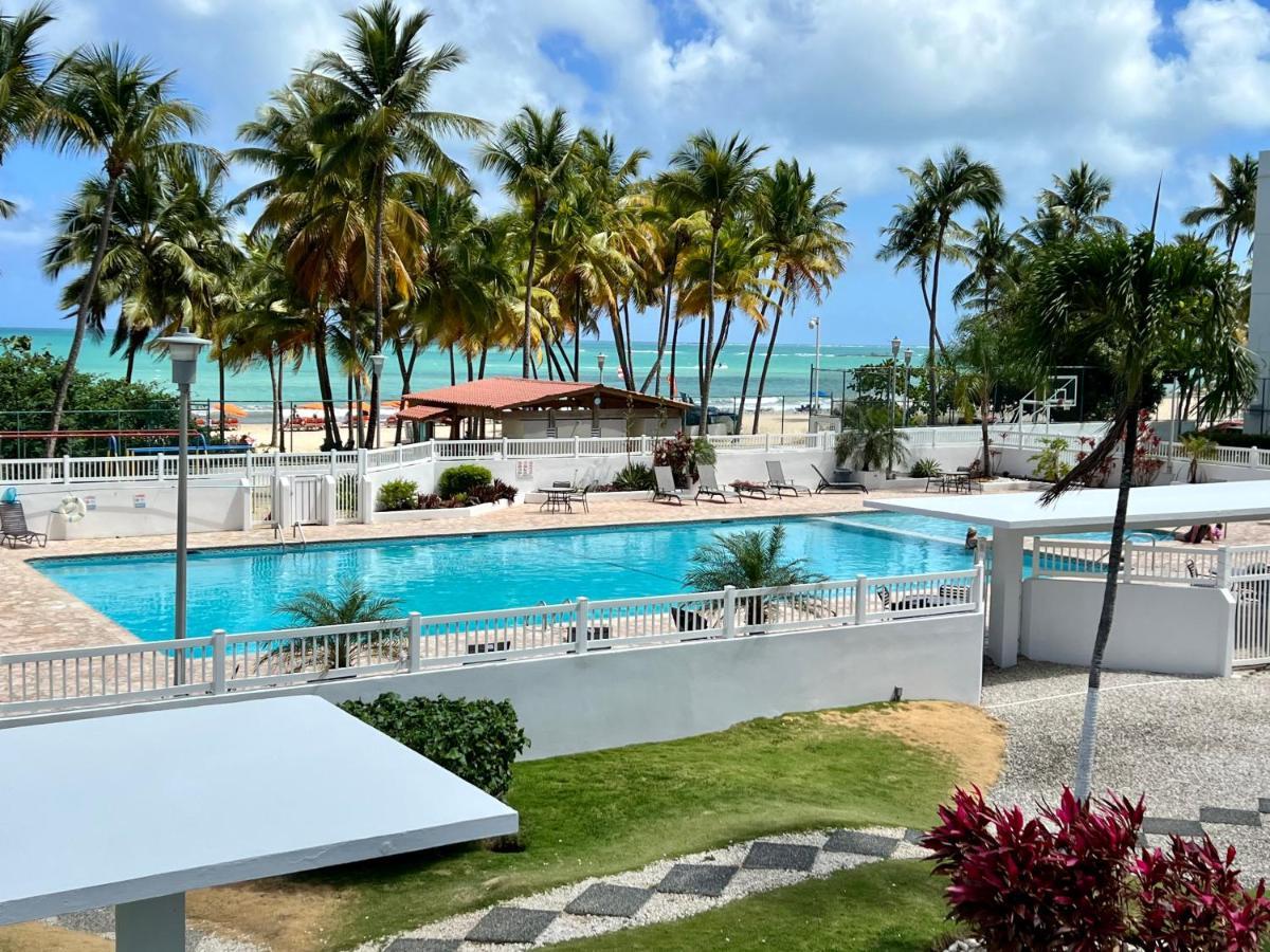 Hobie Oceanfront Apartment At Isla Verde San Juan Exteriör bild